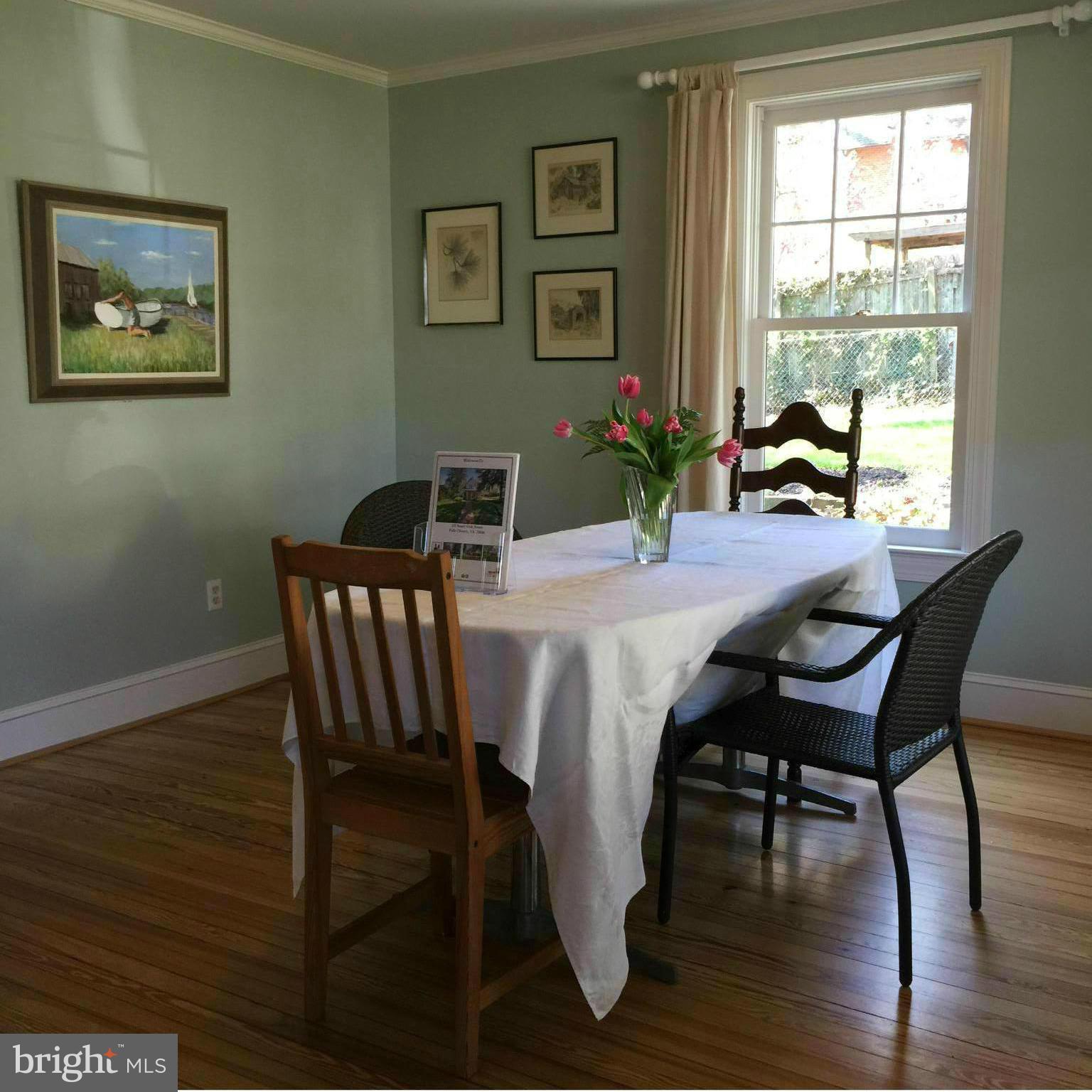 LARCHMONT TERRACE - Residential