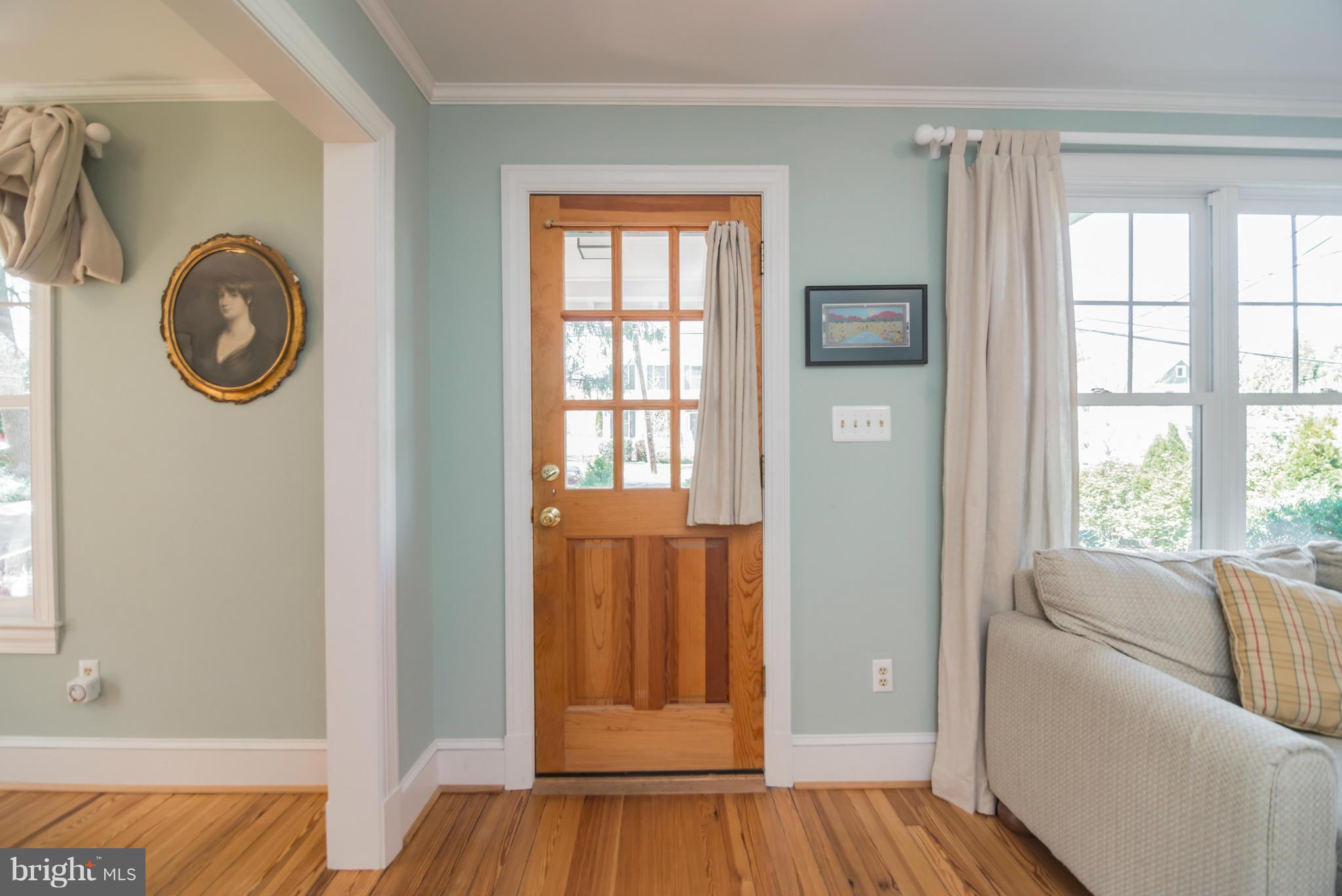 LARCHMONT TERRACE - Residential