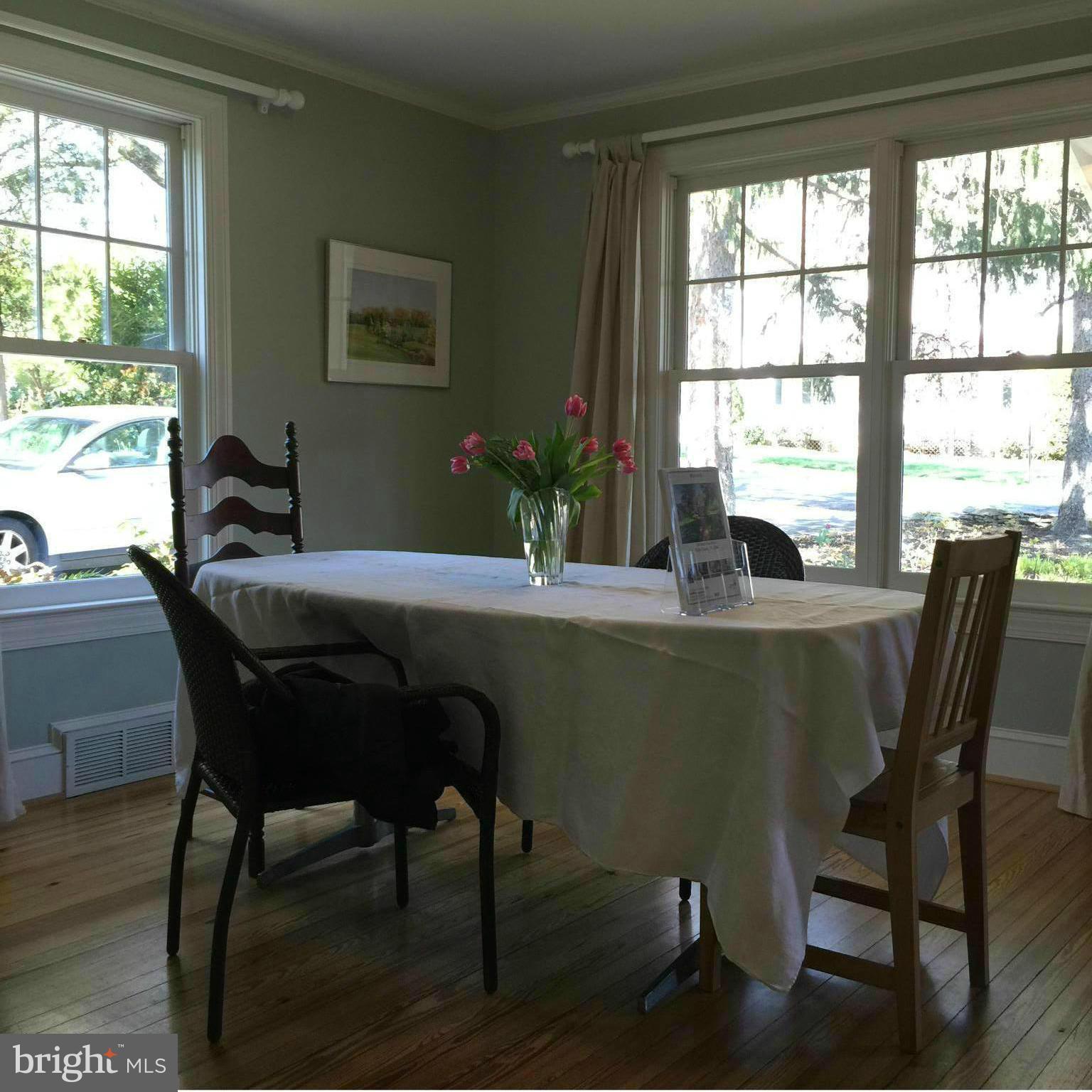 LARCHMONT TERRACE - Residential