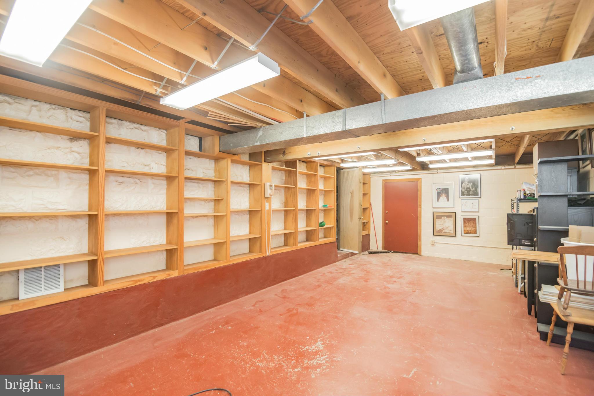 LARCHMONT TERRACE - Residential