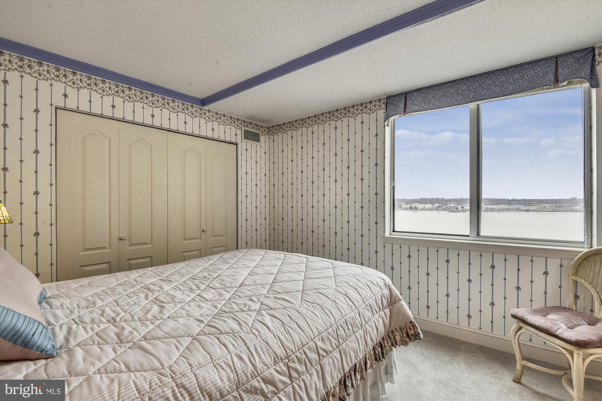 MARINA TOWERS - Residential