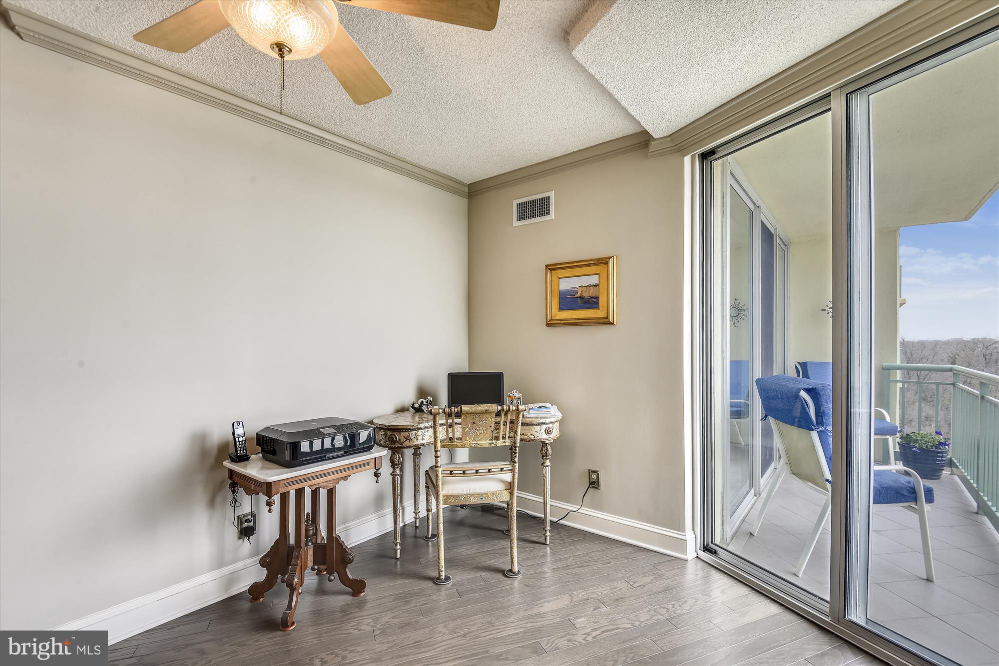 MARINA TOWERS - Residential