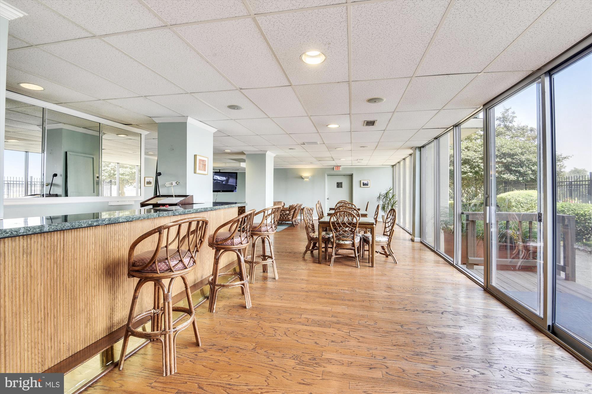 MARINA TOWERS - Residential