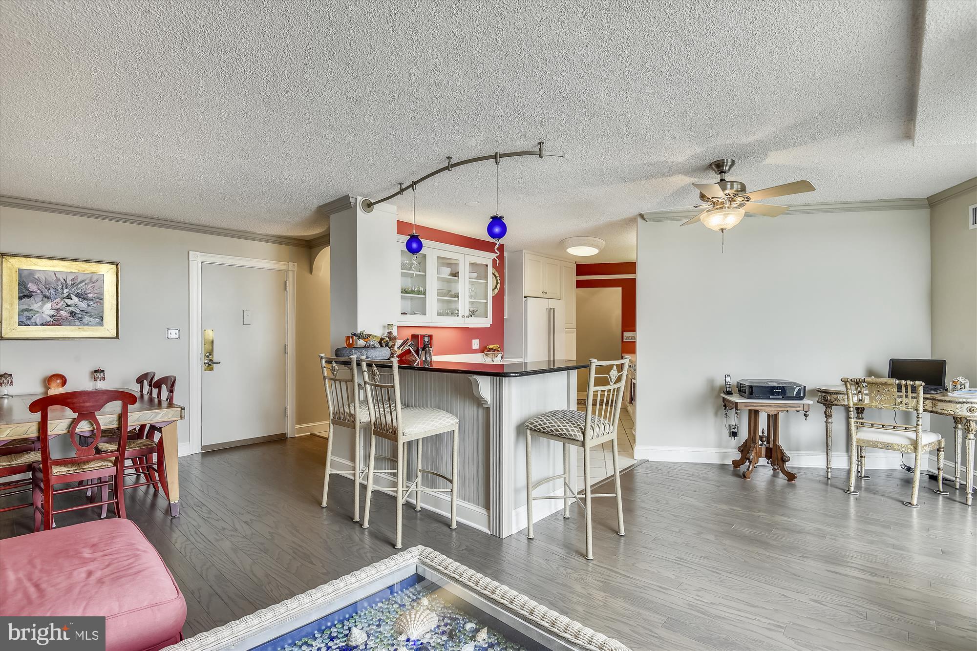 MARINA TOWERS - Residential