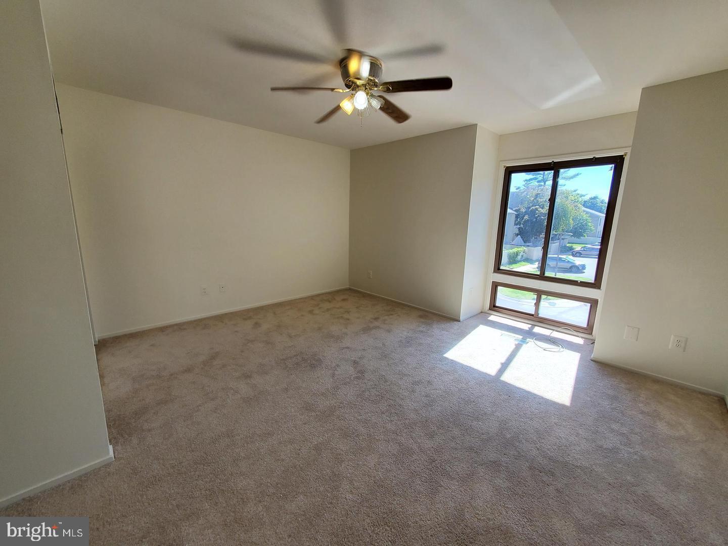 CLUBSIDE - Residential Lease