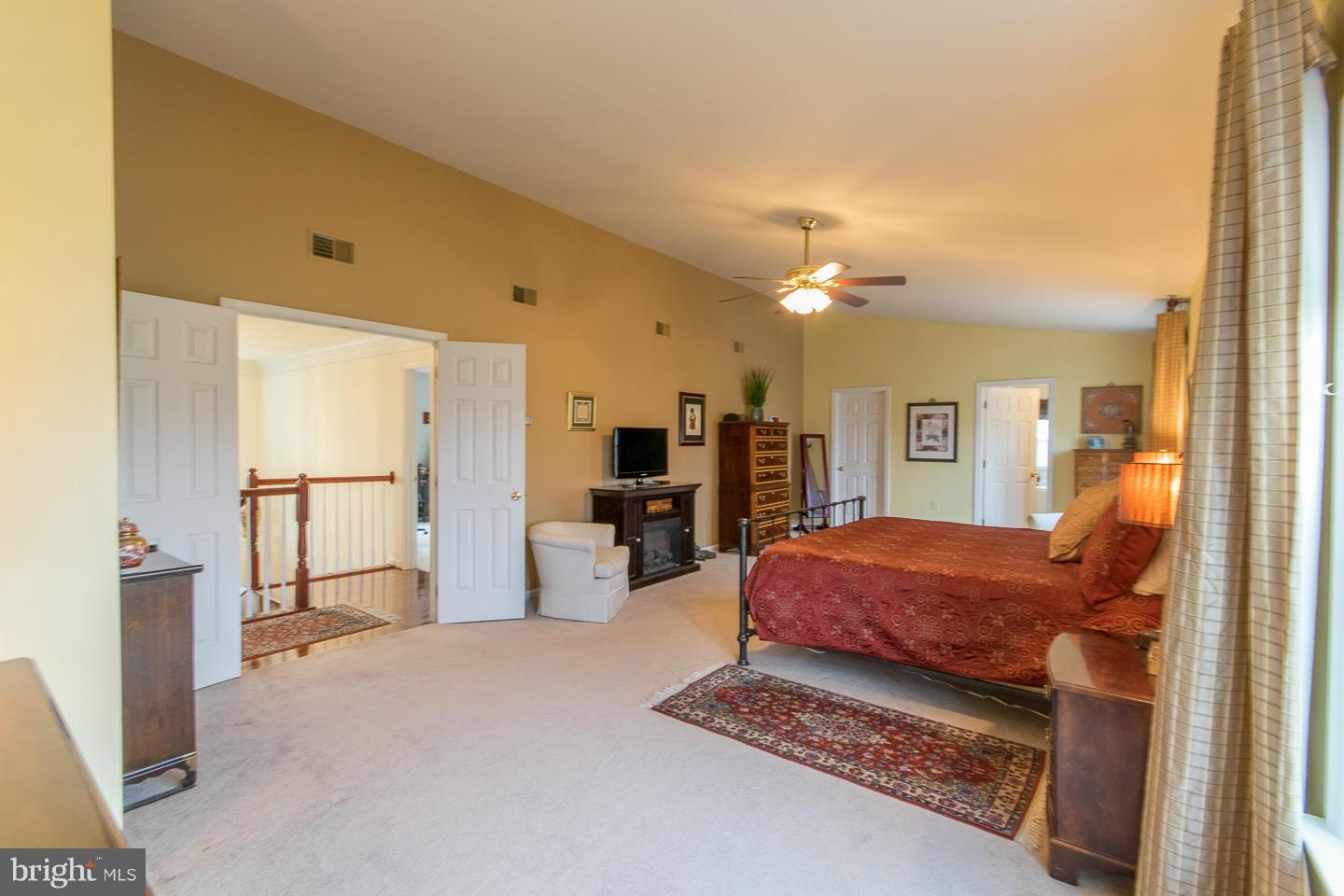 MEADOW BROOK - Residential