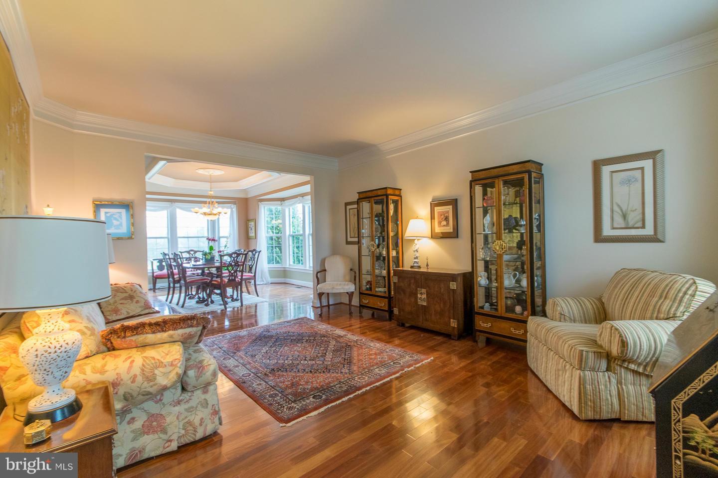 MEADOW BROOK - Residential