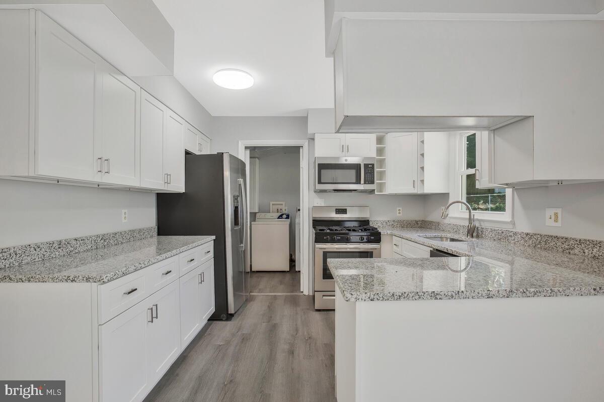 FOXHILL - Residential Lease