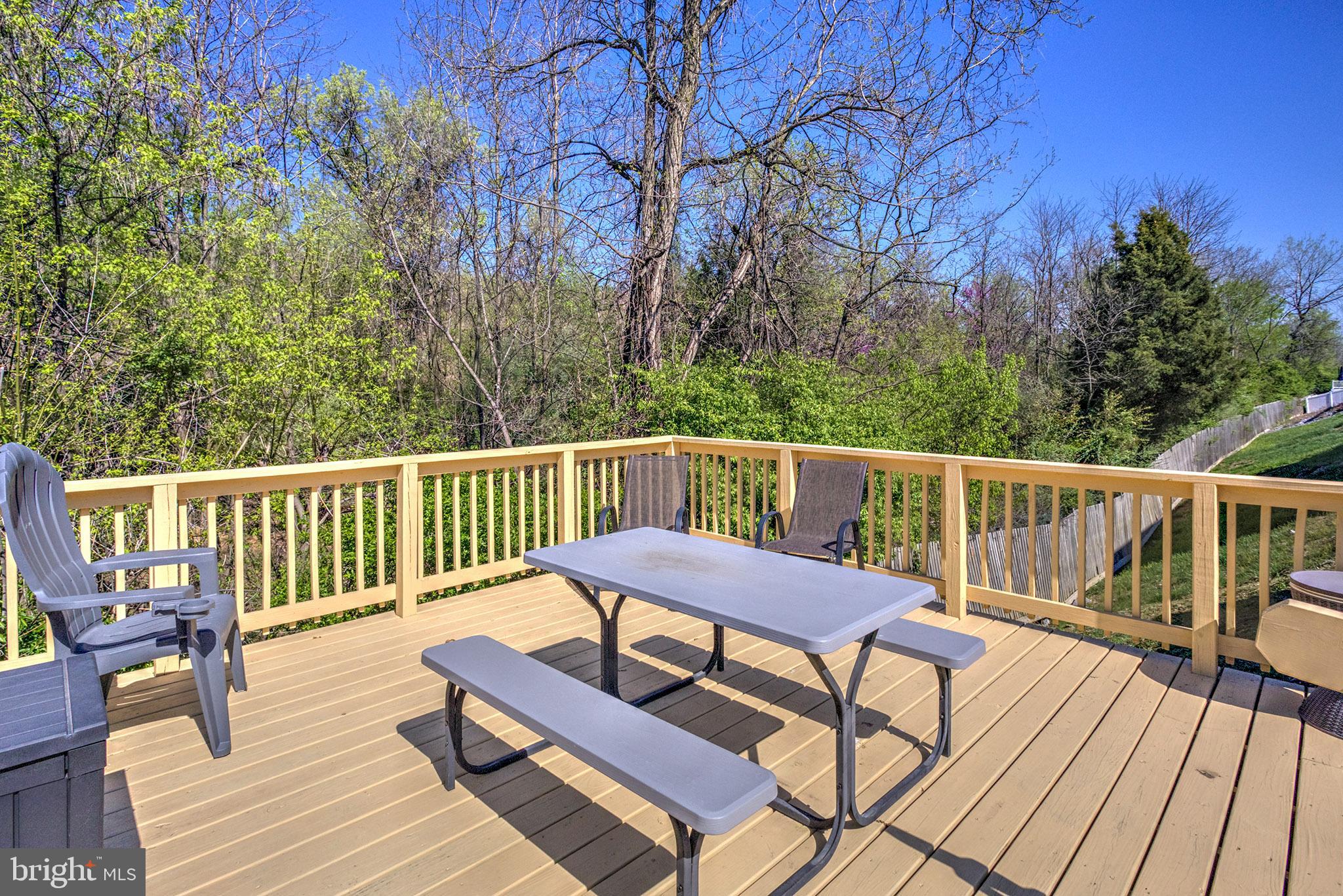 MCGINNIS POINT - Residential