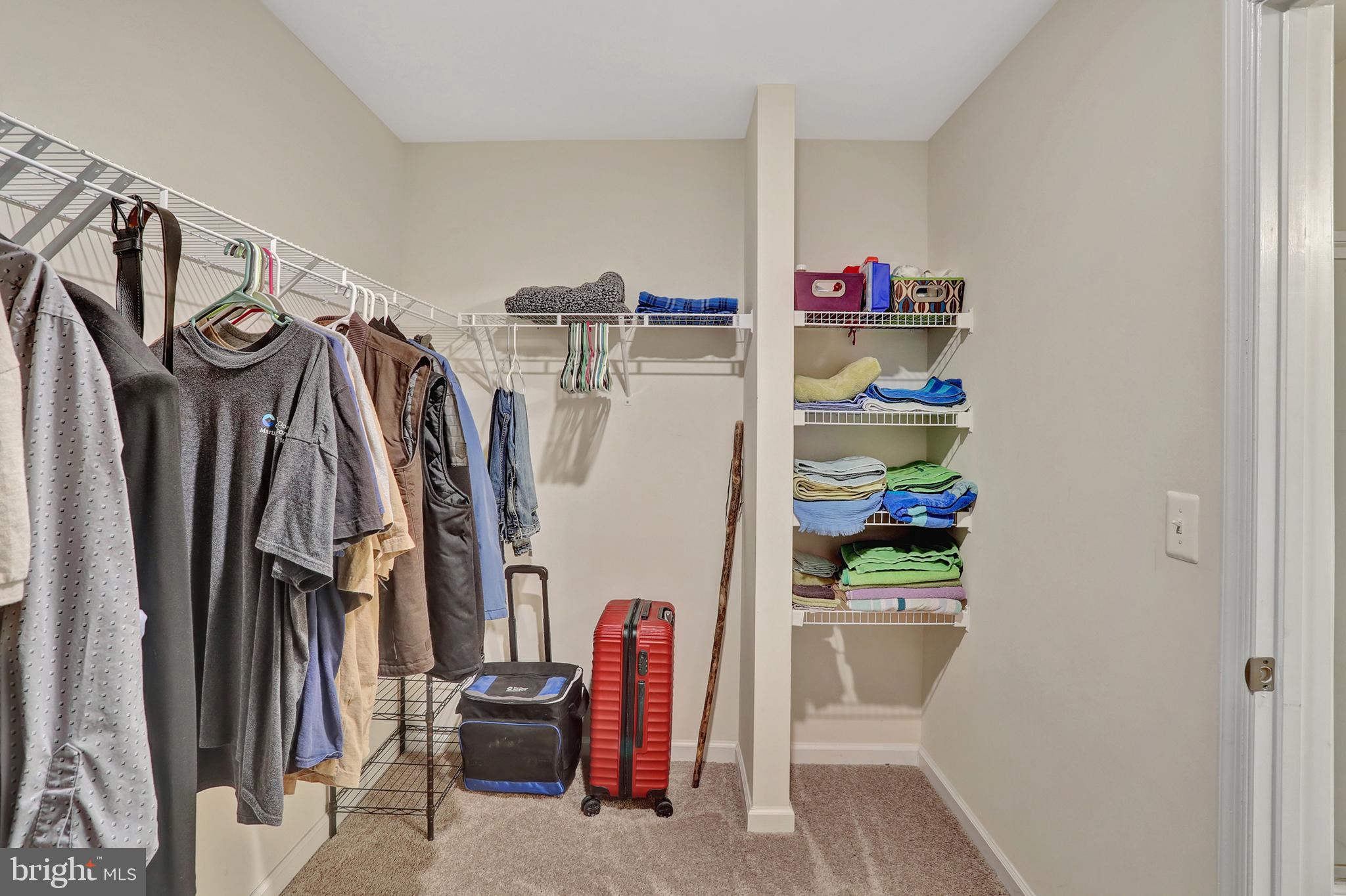 MCGINNIS POINT - Residential