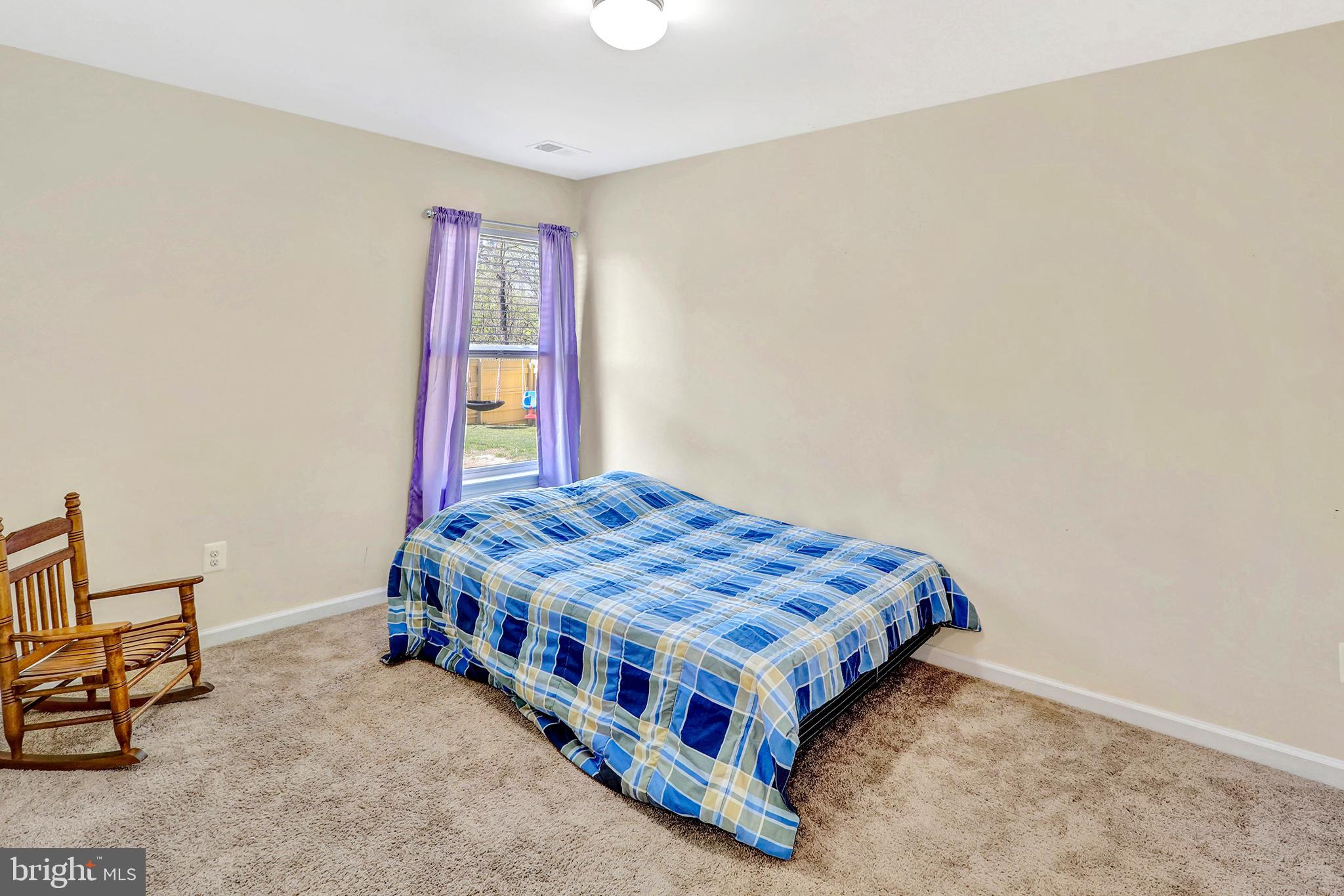 MCGINNIS POINT - Residential