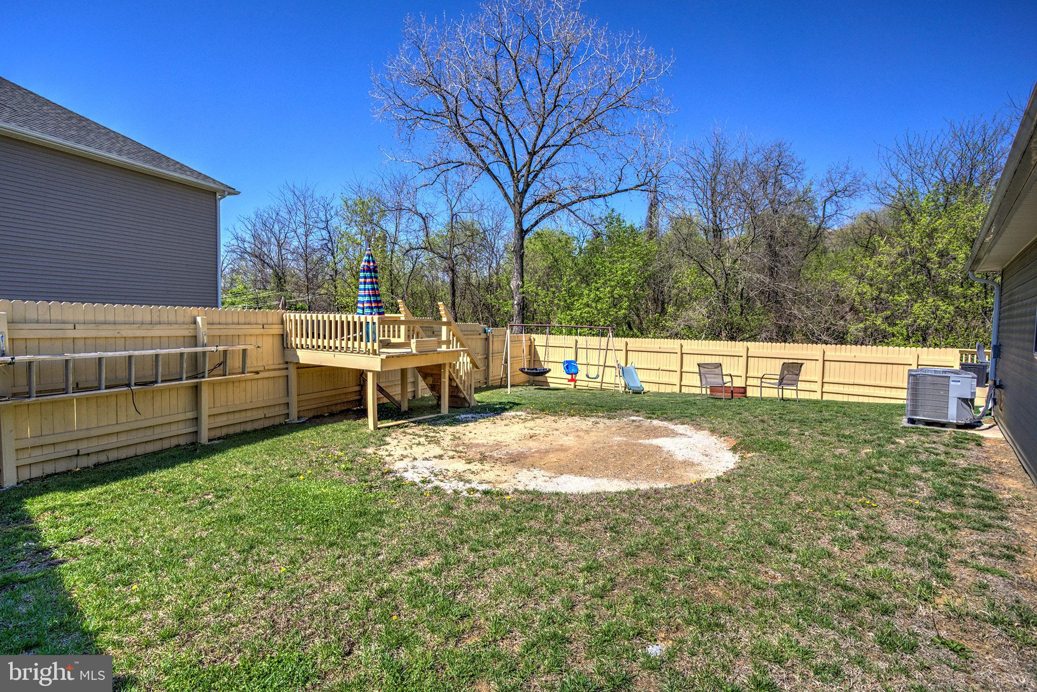 MCGINNIS POINT - Residential