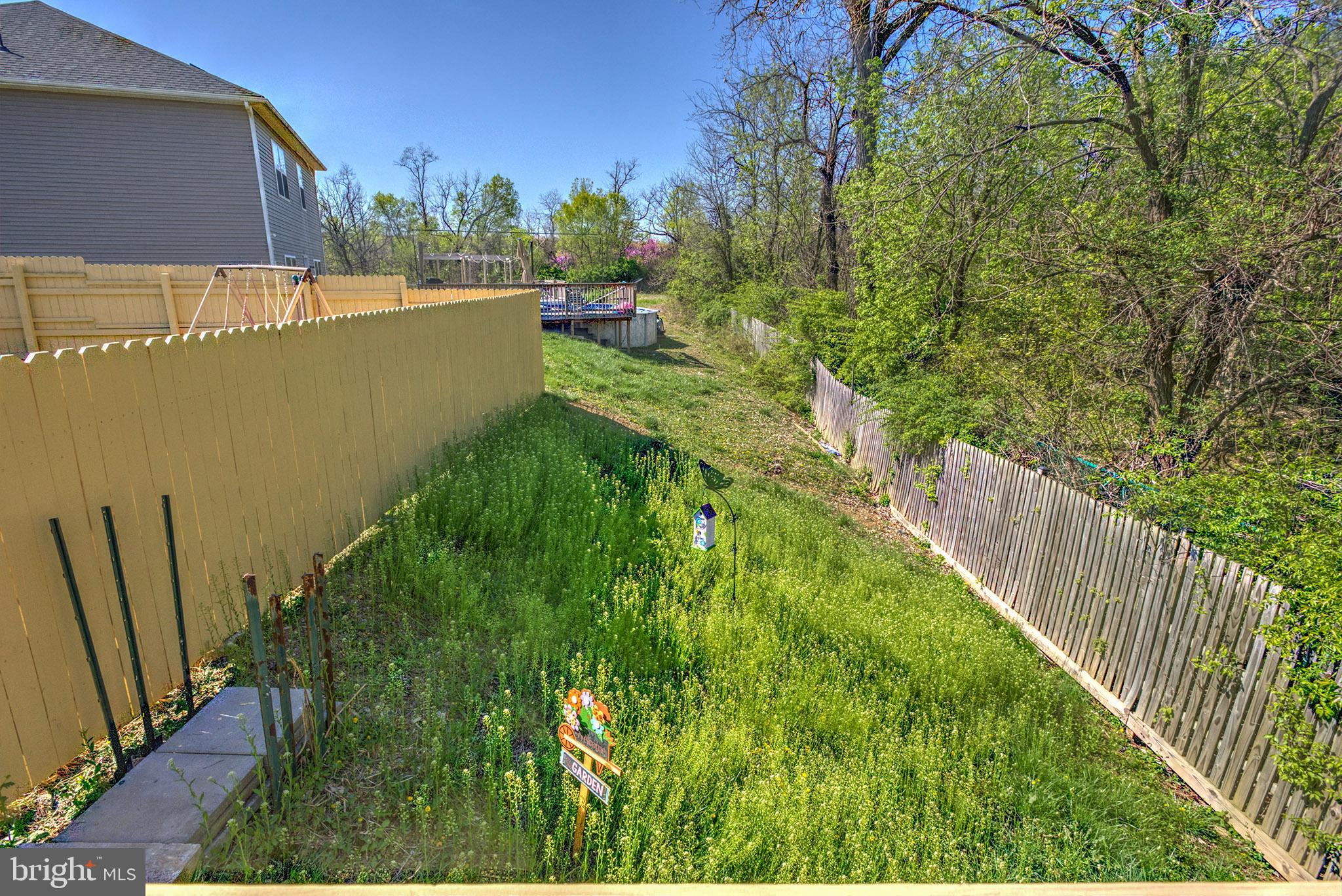 MCGINNIS POINT - Residential