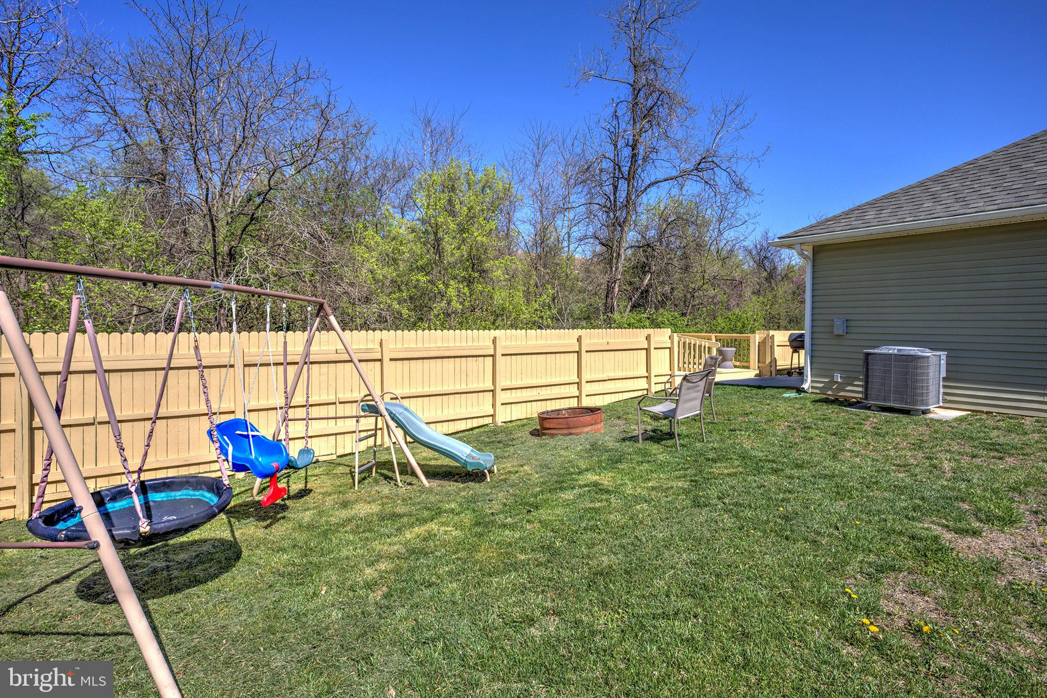 MCGINNIS POINT - Residential