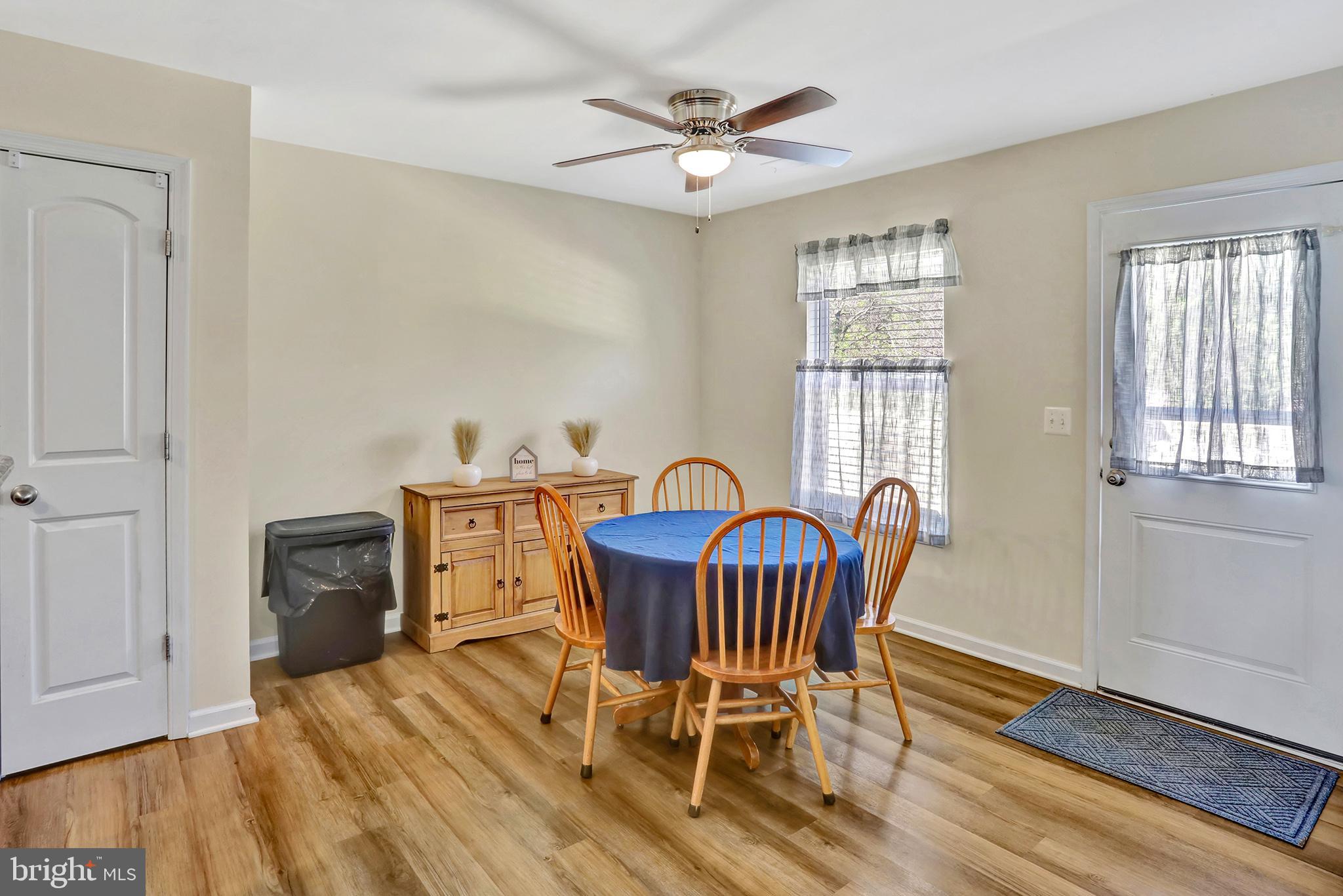 MCGINNIS POINT - Residential