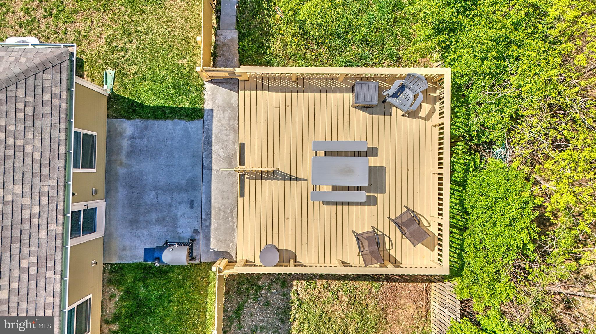 MCGINNIS POINT - Residential