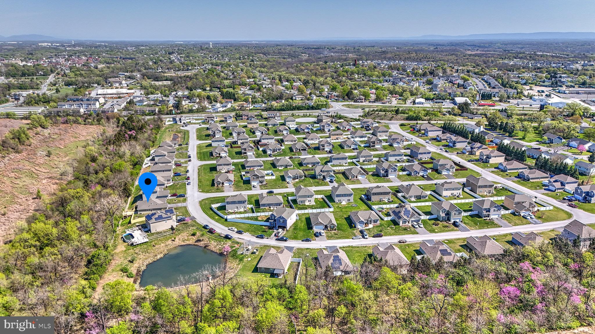 MCGINNIS POINT - Residential