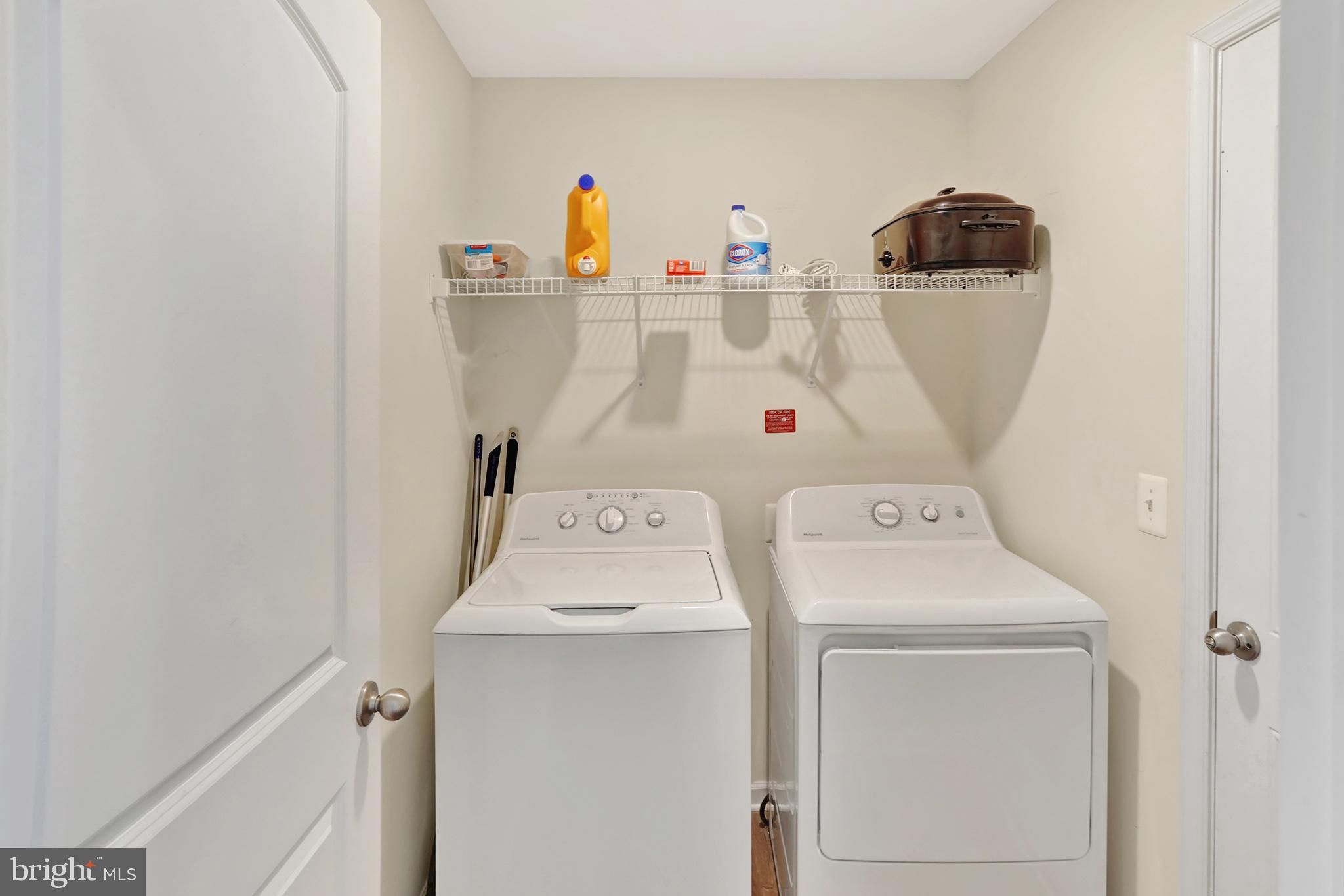 MCGINNIS POINT - Residential