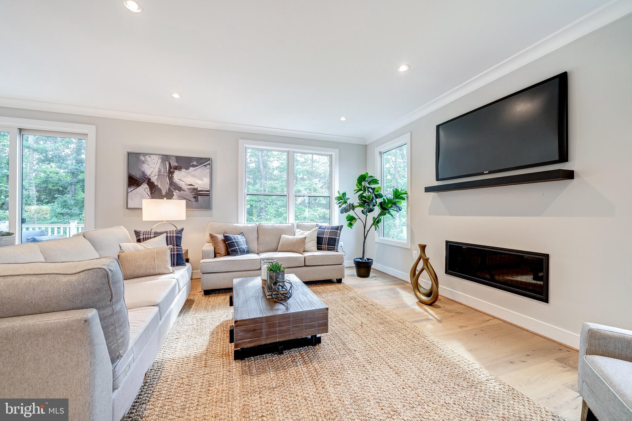 THE ENCLAVE AT AYLORS OVERLOOK - Residential