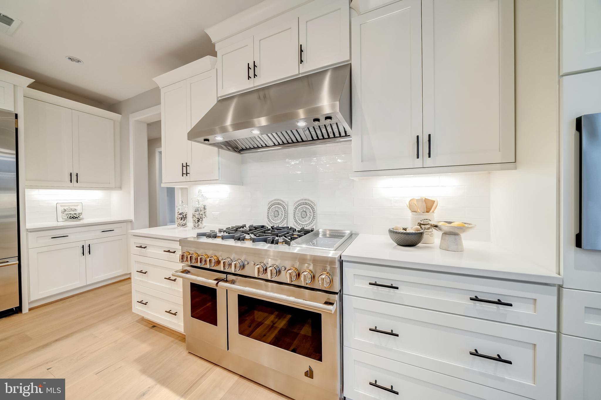 THE ENCLAVE AT AYLORS OVERLOOK - Residential