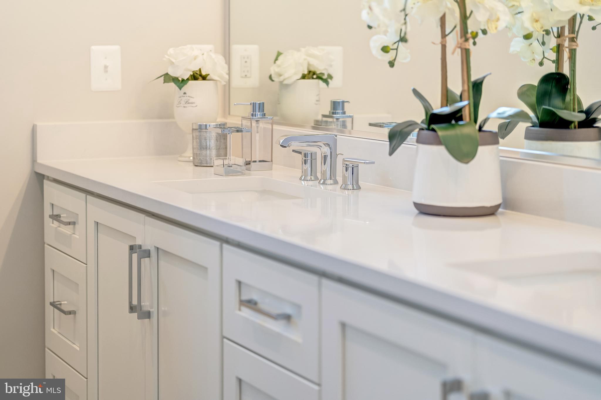 THE ENCLAVE AT AYLORS OVERLOOK - Residential