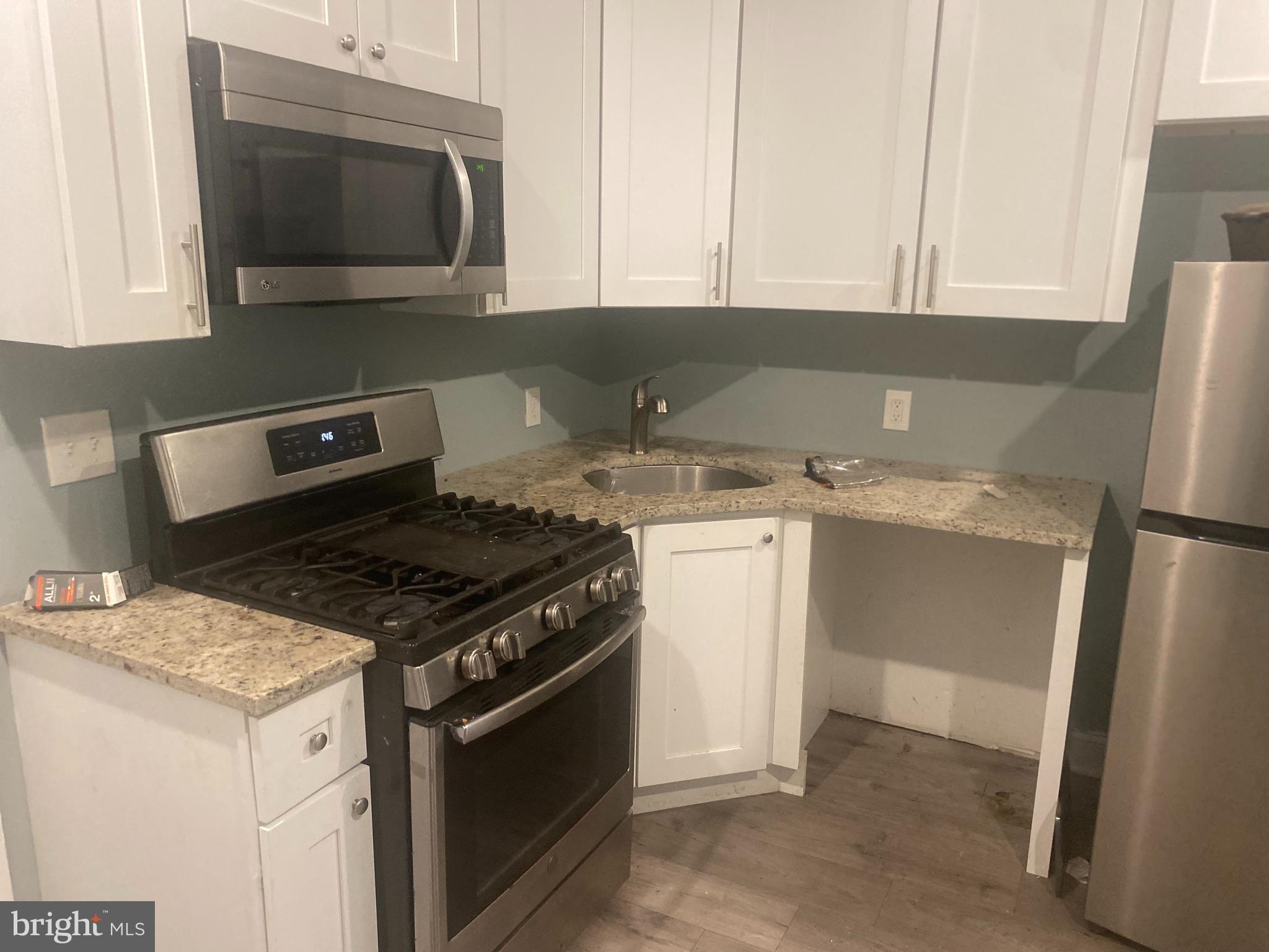 TEMPLE UNIVERSITY - Residential Lease