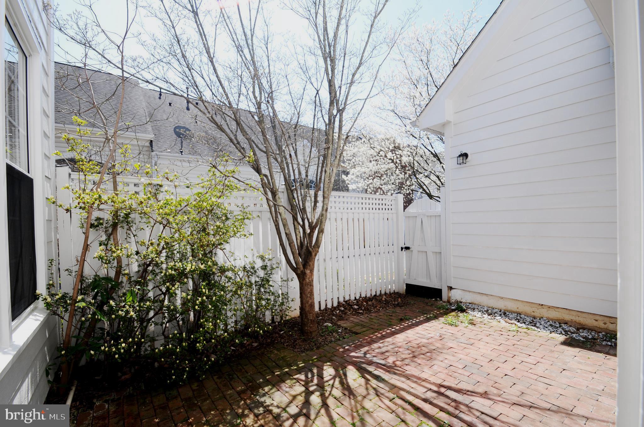 FALLSGROVE - Residential