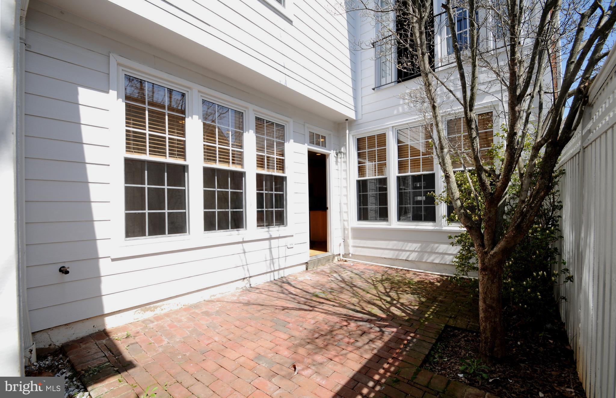 FALLSGROVE - Residential