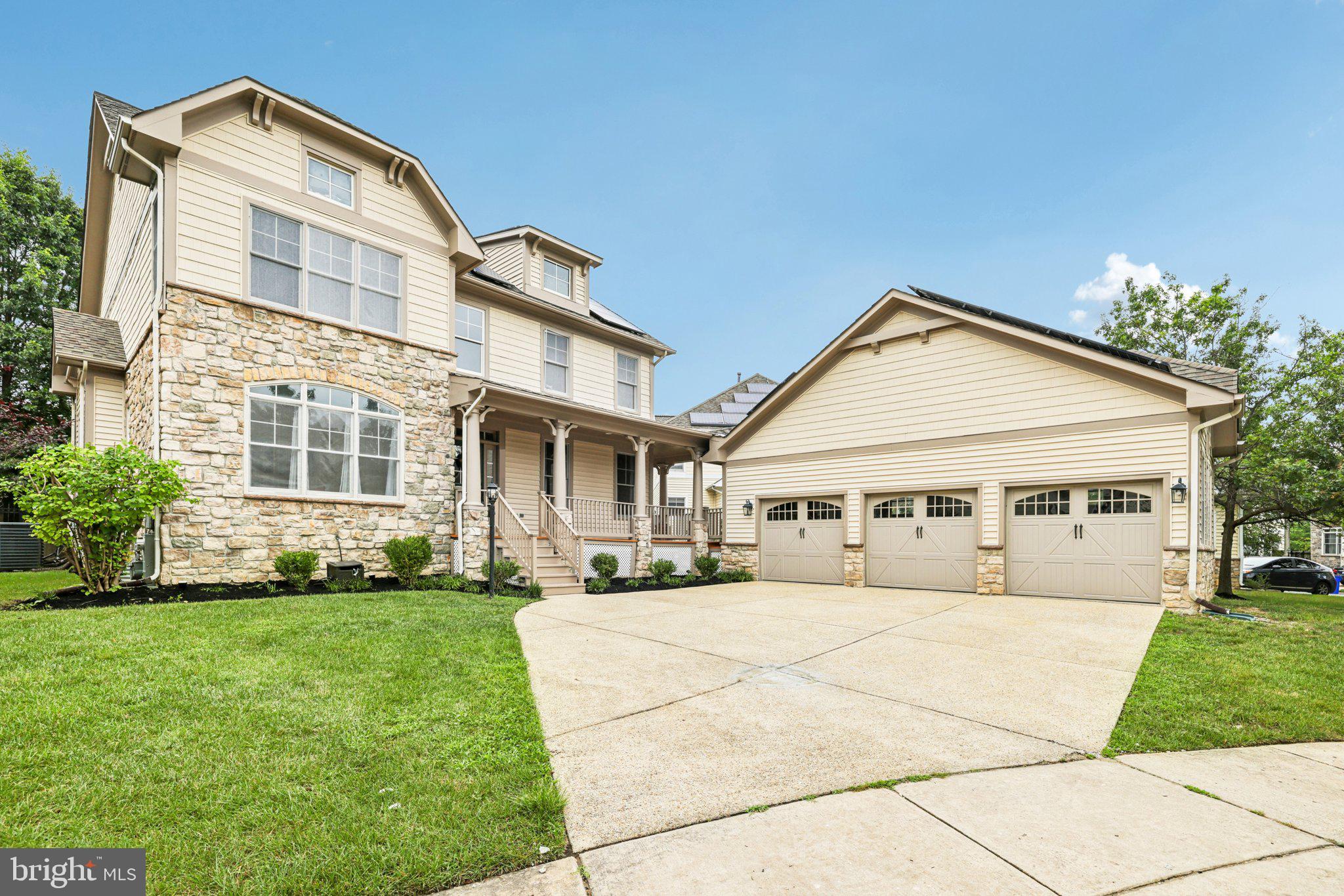 8612 SADDLEBACK PLACE