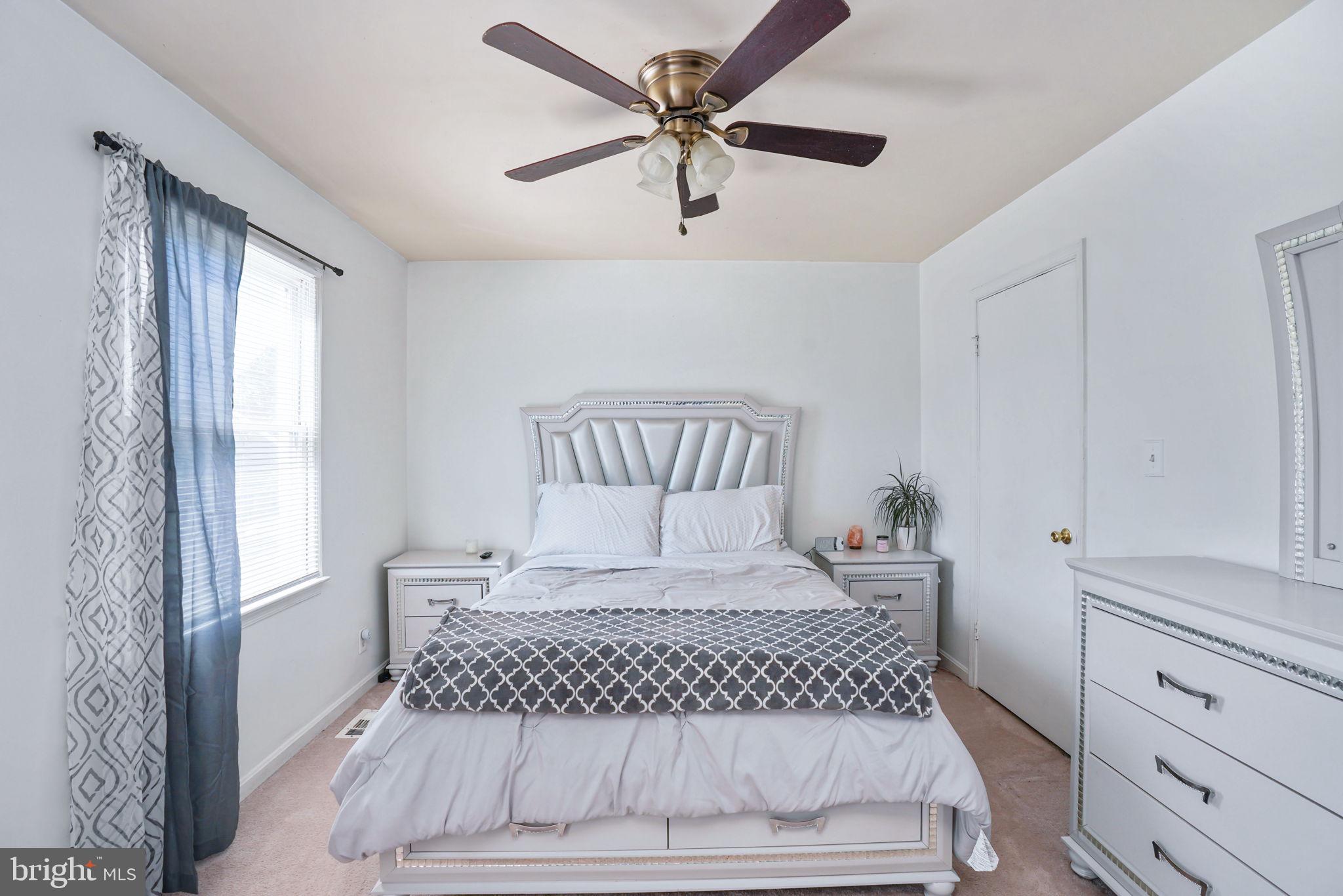 STAFFORD MEADOWS - Residential