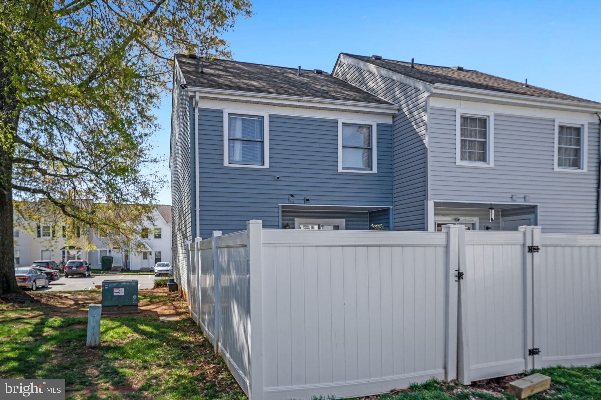 STAFFORD MEADOWS - Residential