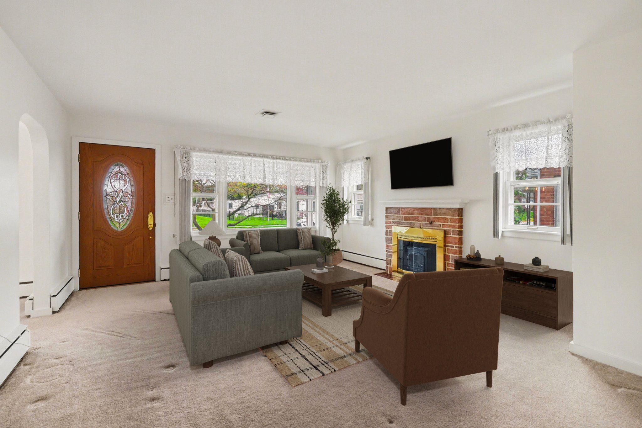 210 W CHESTNUT STREET