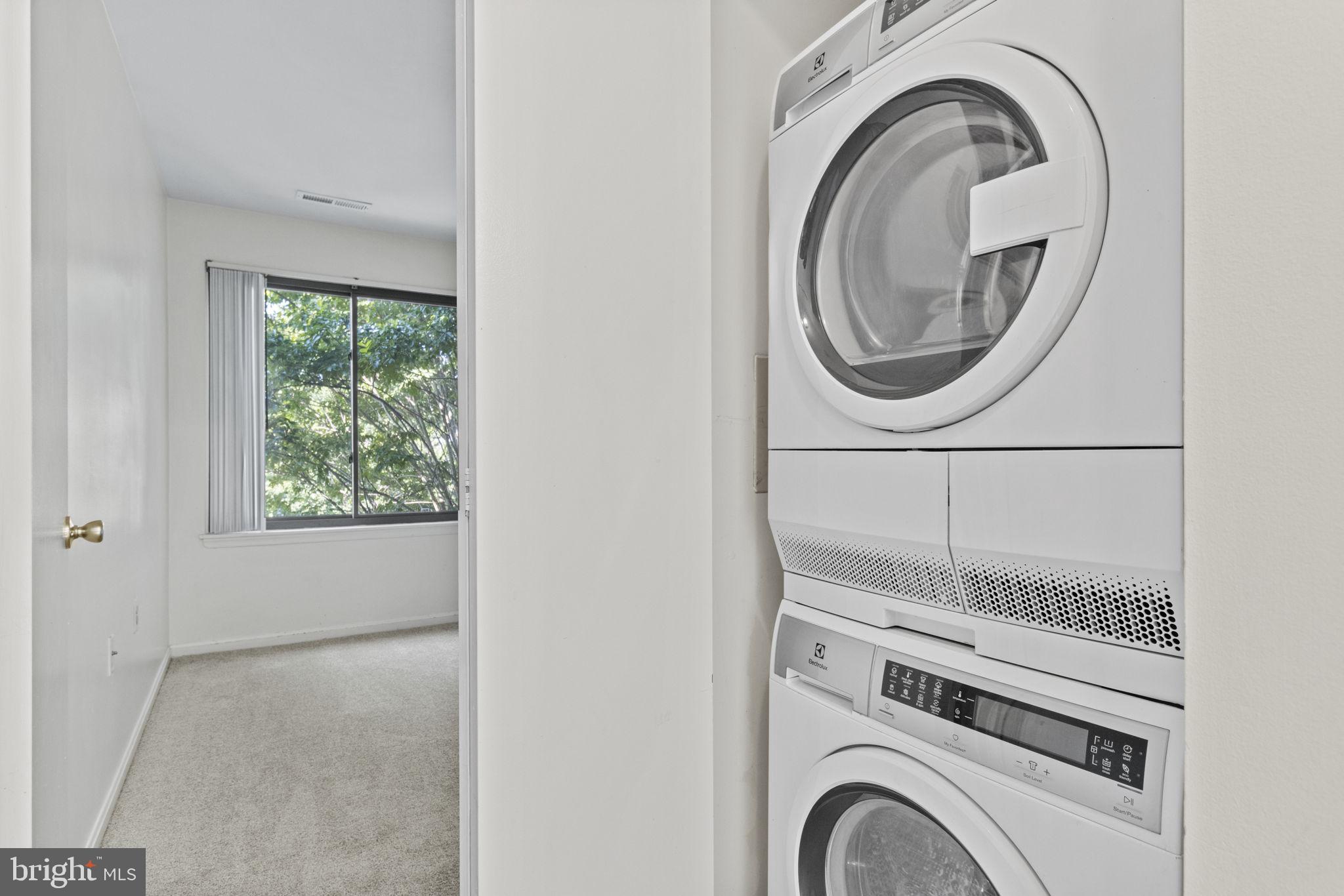 CASTLE HARBOUR CONDO - Residential