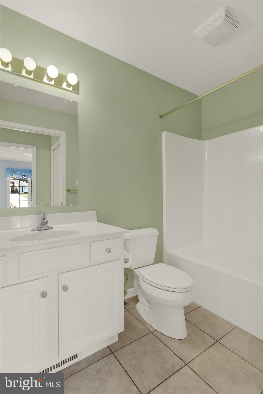 PENN NATIONAL GOLF COURSE COMMUNITY - Residential