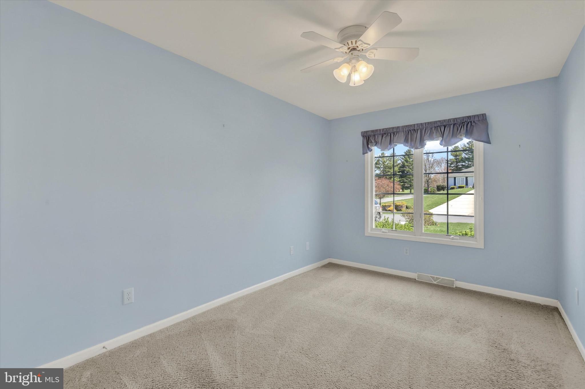 PENN NATIONAL GOLF COURSE COMMUNITY - Residential