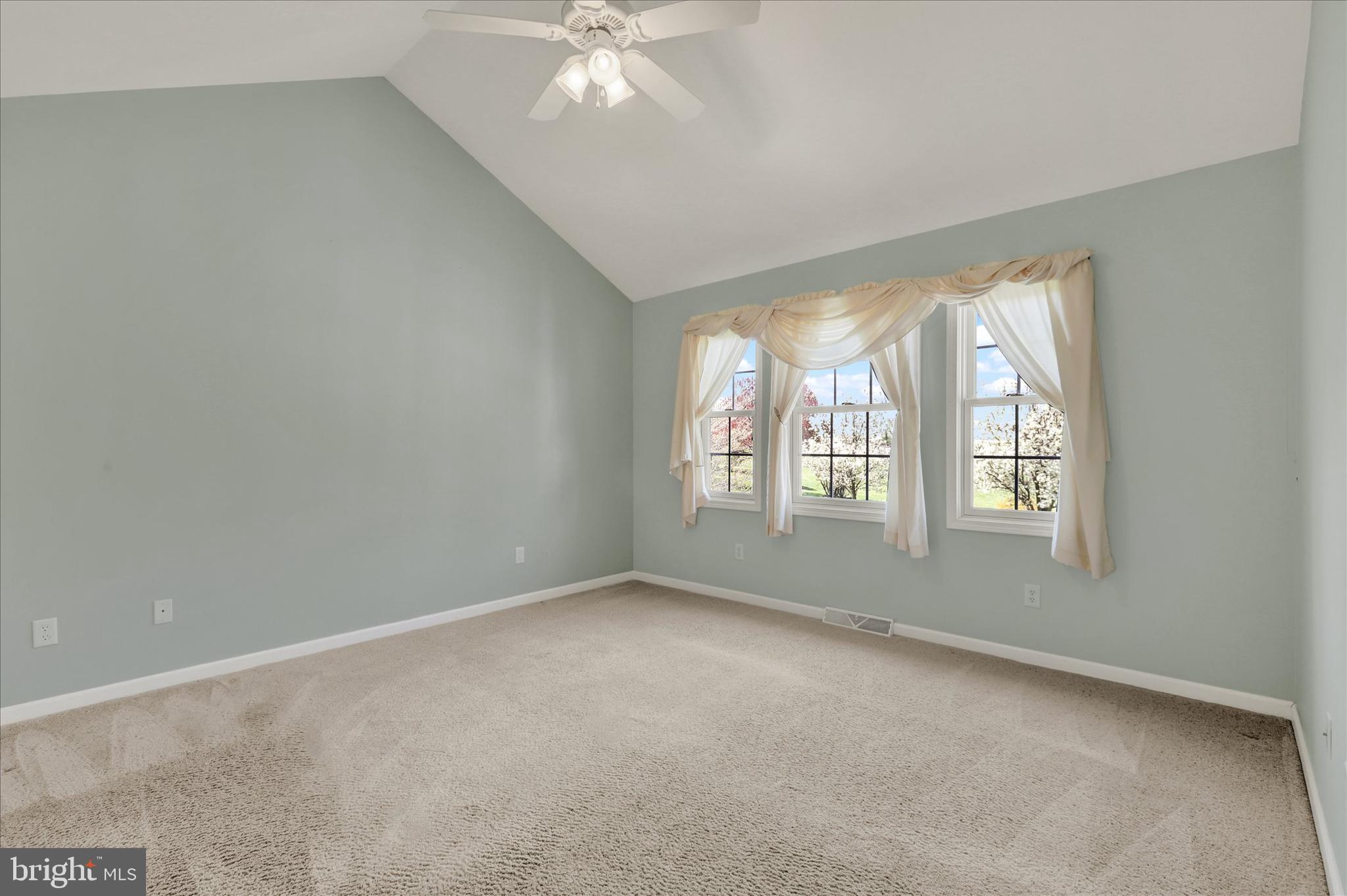 PENN NATIONAL GOLF COURSE COMMUNITY - Residential