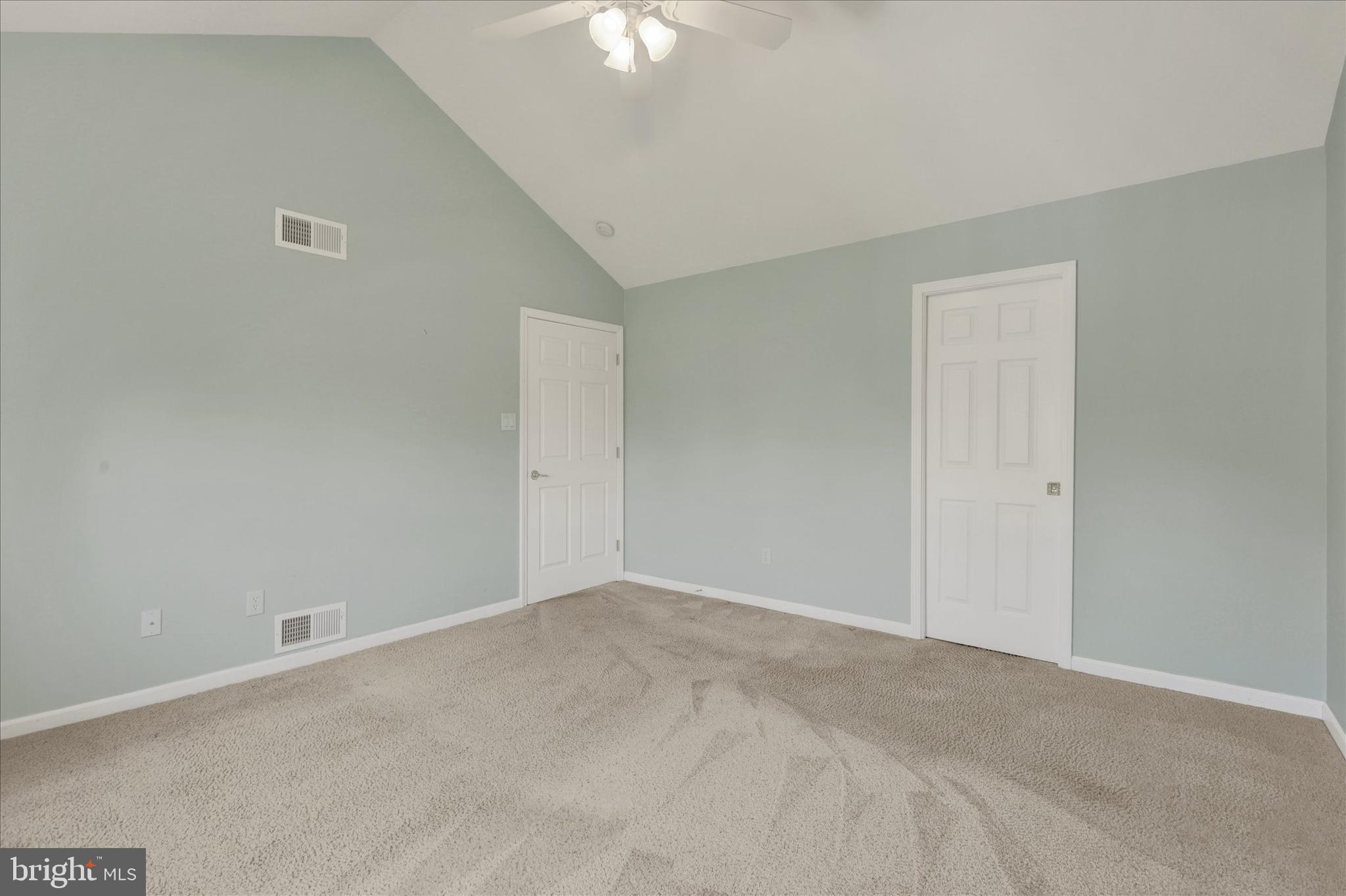 PENN NATIONAL GOLF COURSE COMMUNITY - Residential