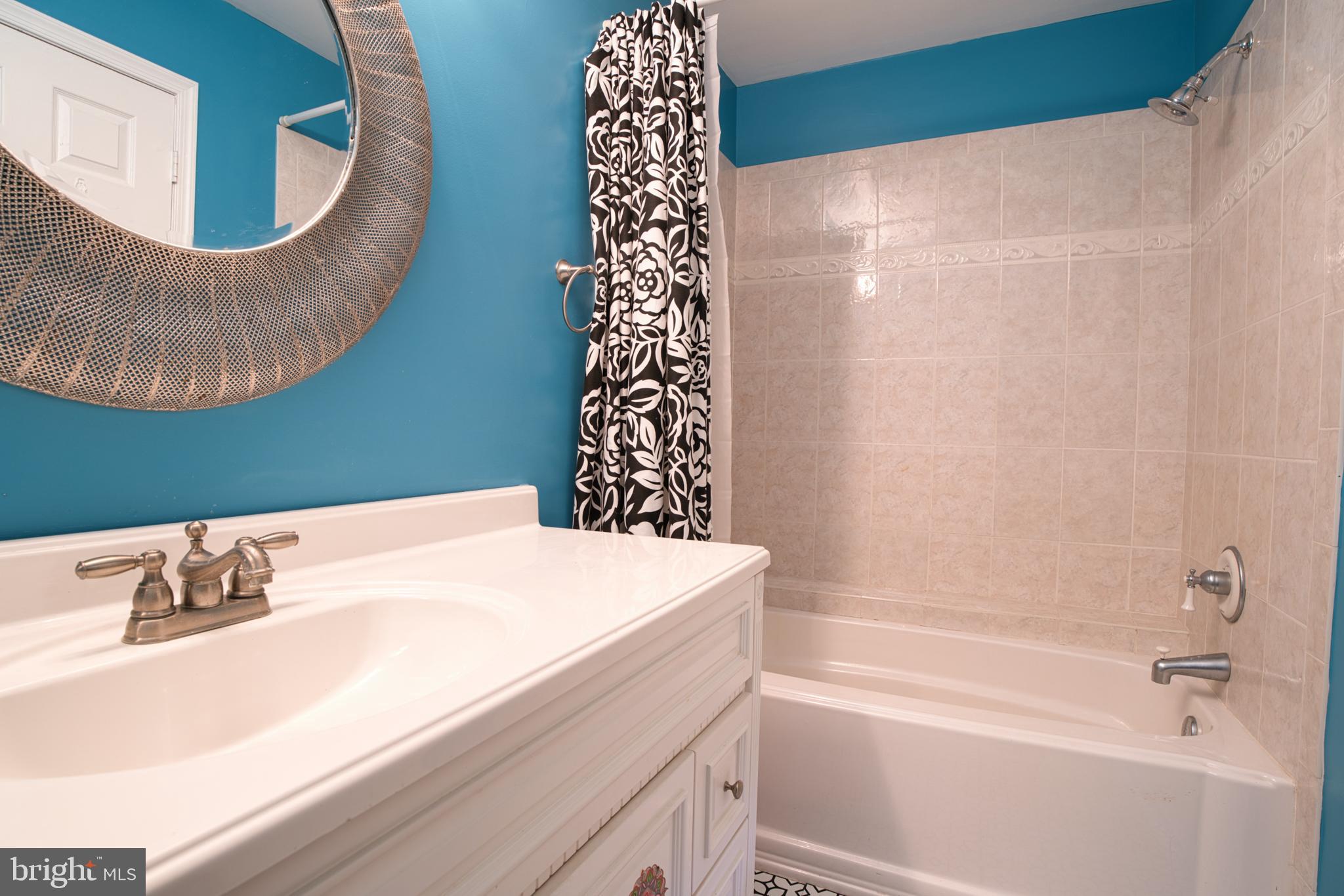 QUAIL CREEK - Residential