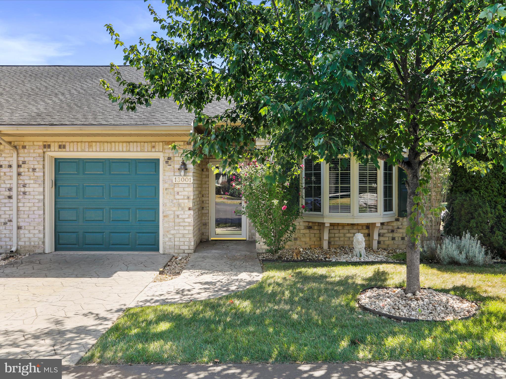 CORTLAND MANOR - Residential