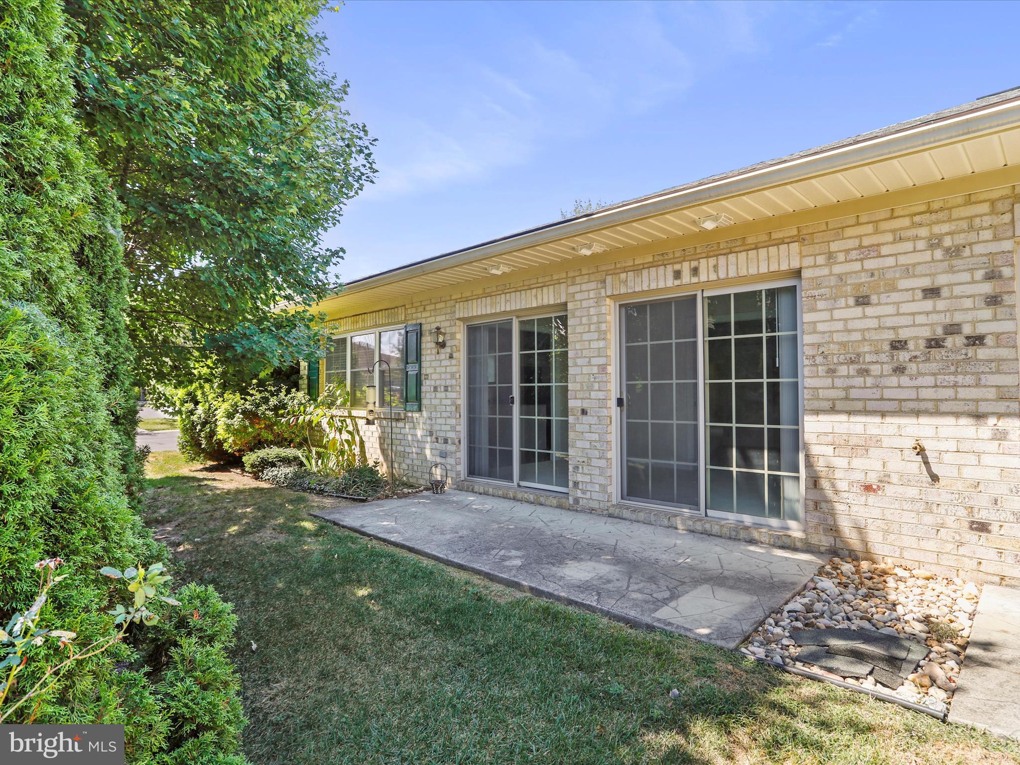 CORTLAND MANOR - Residential