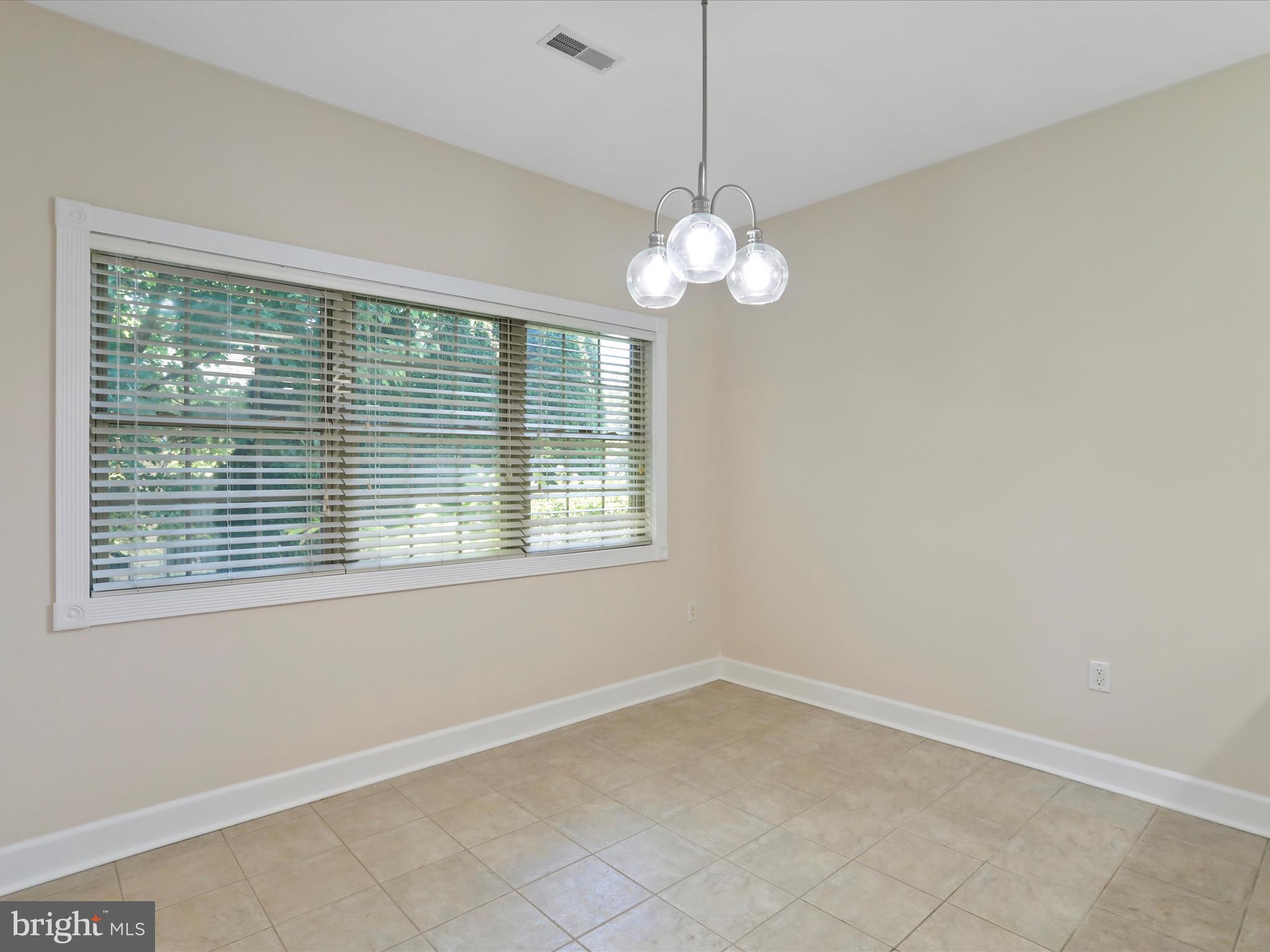 CORTLAND MANOR - Residential