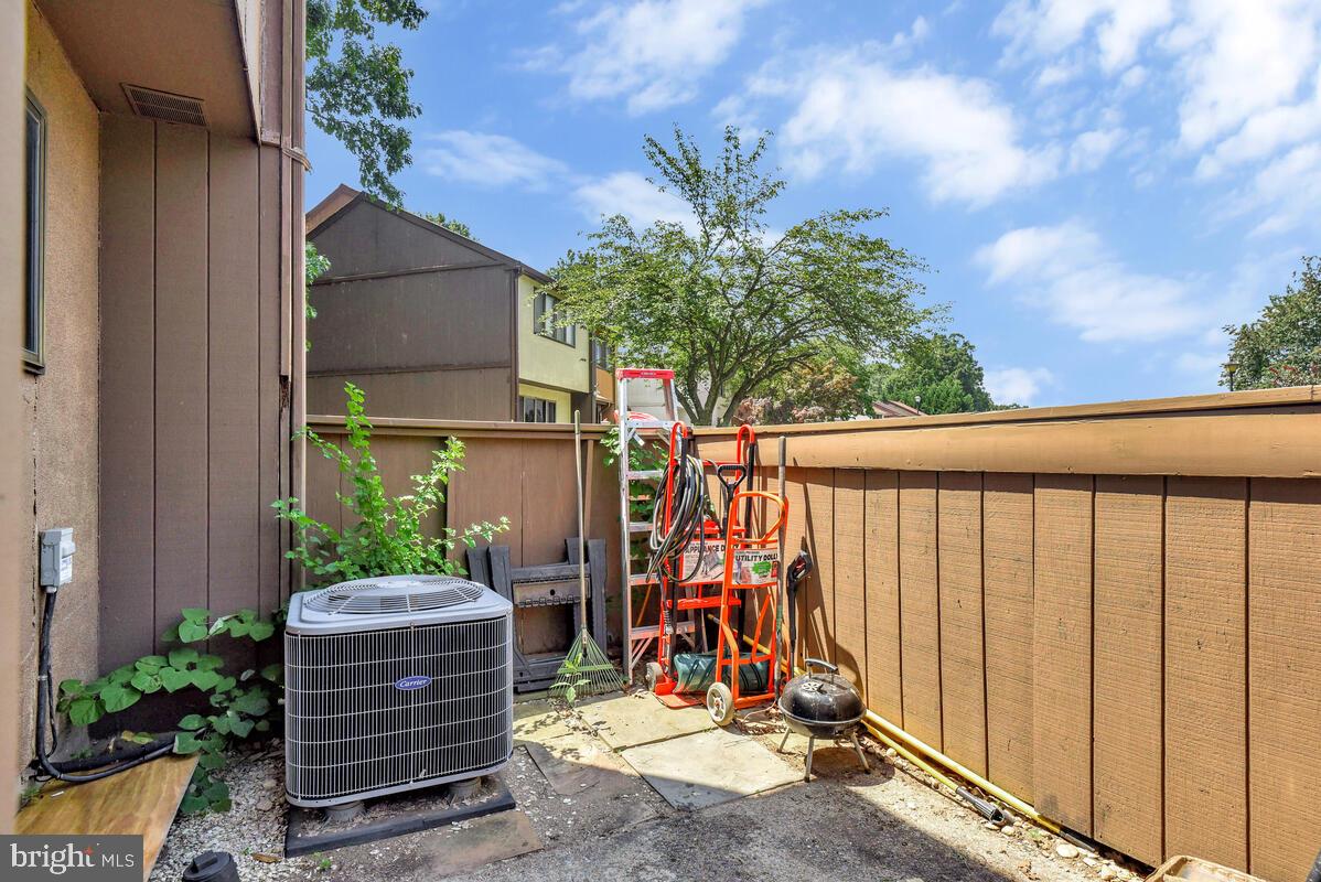 RIPPON LANDING - Residential