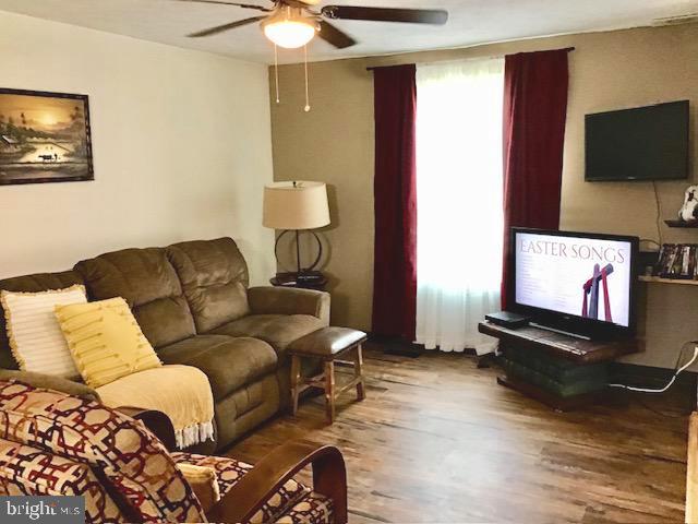 MEADOWCREST - Residential