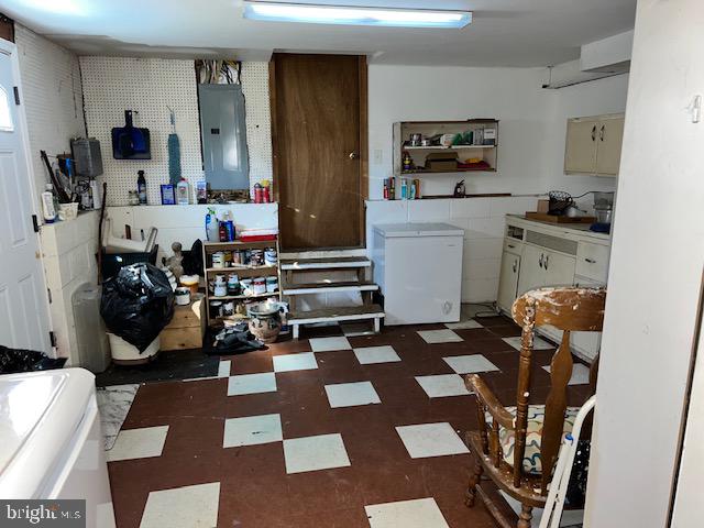 MEADOWCREST - Residential