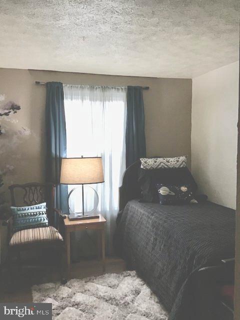 MEADOWCREST - Residential