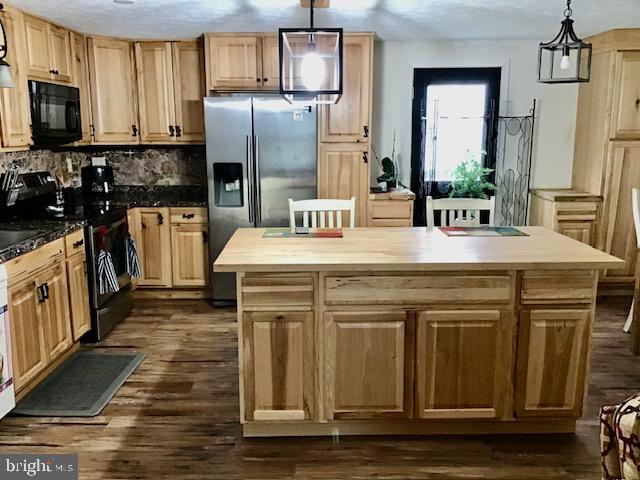 MEADOWCREST - Residential