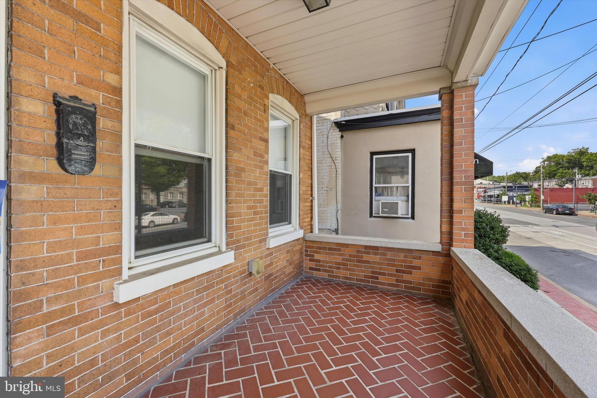 832 N UNION STREET