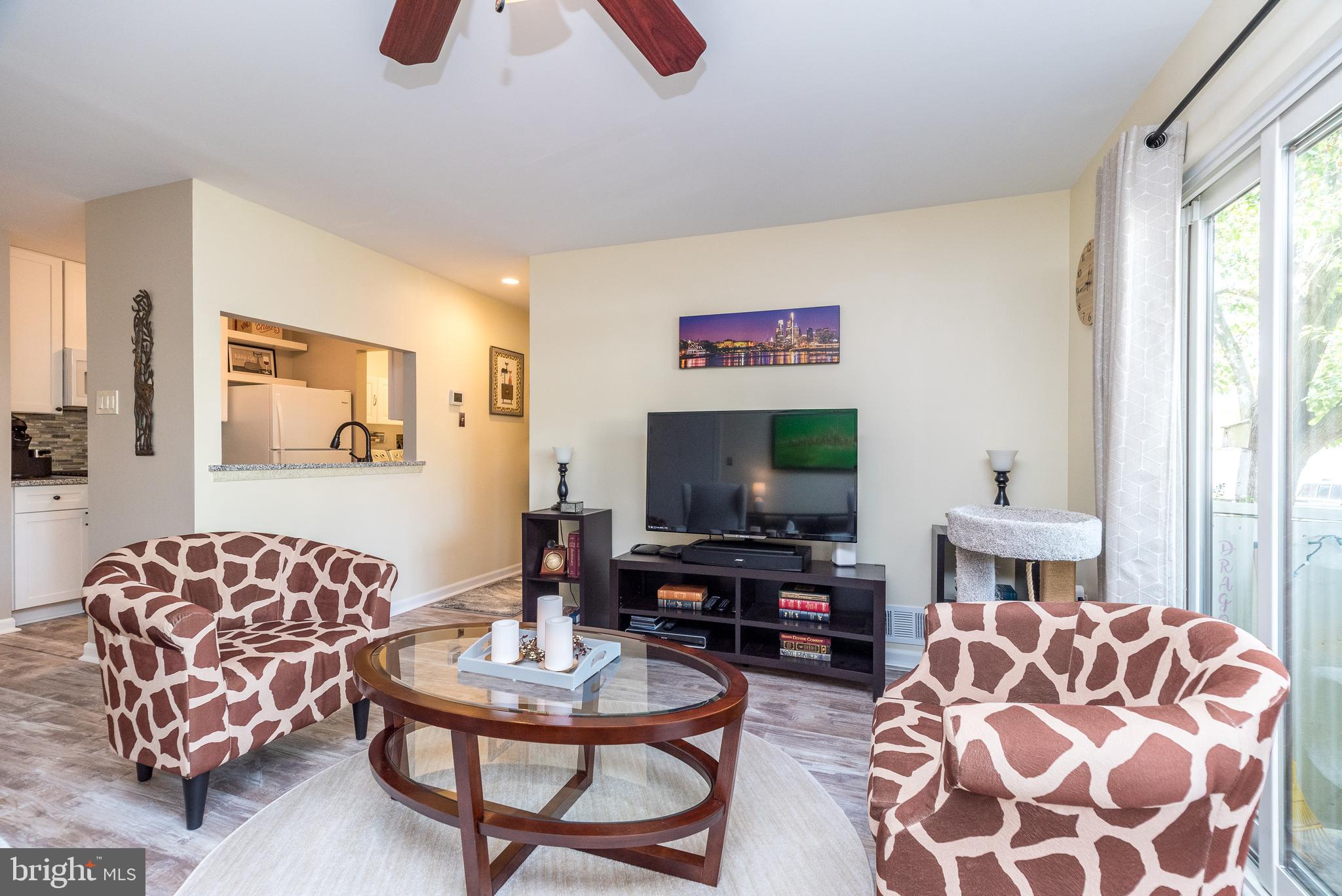 2109 JEFFERSON COURT