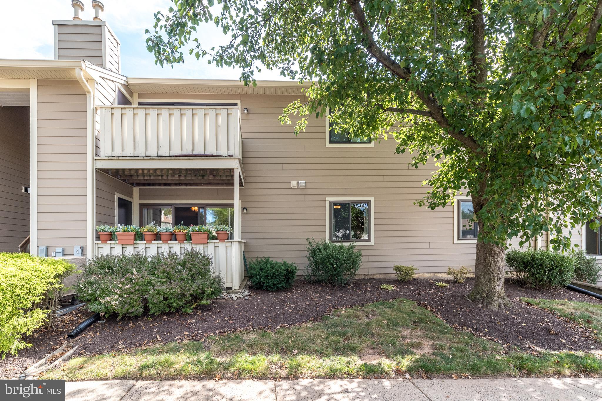 2109 JEFFERSON COURT