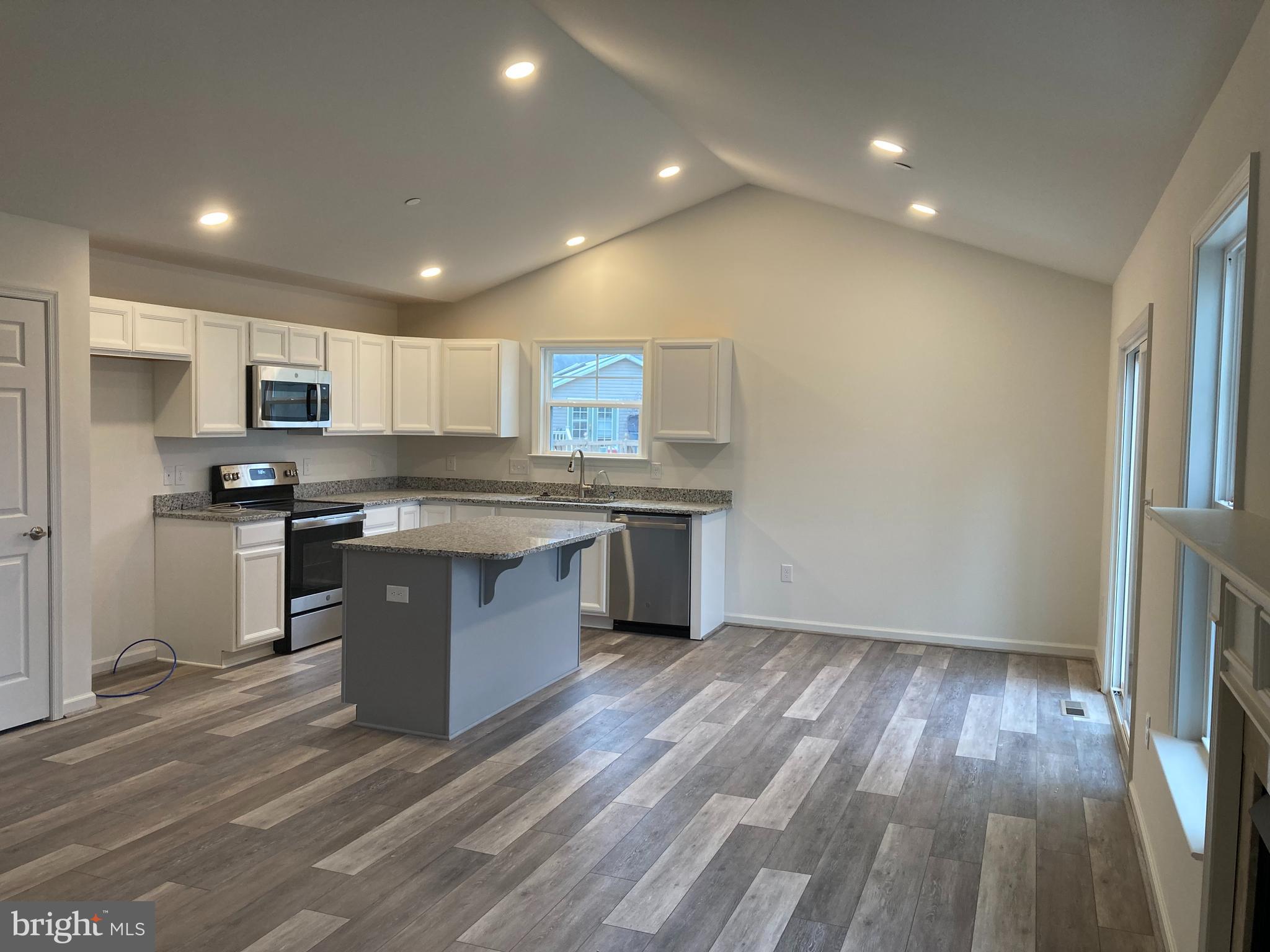 ASHBY COMMONS - Residential